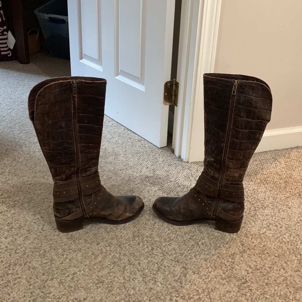 Ugg Brown Esplande Croc Java Brown Leather Boots … - image 5